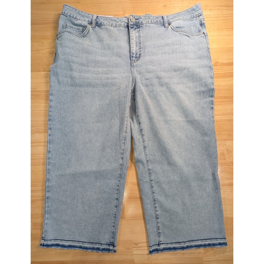 Edited x Hunter McGrady Light Wash High Rise Wide Leg Crop Jeans 20W ERW1008C26